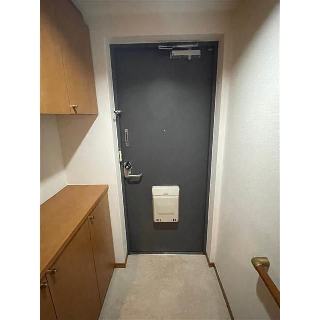 ヴェルドミール一橋の玄関写真