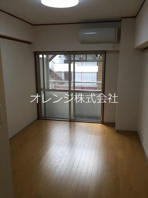 メゾン中央の居間写真