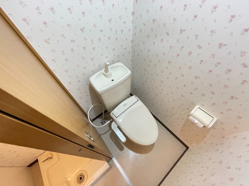 メゾンロージェのトイレ写真