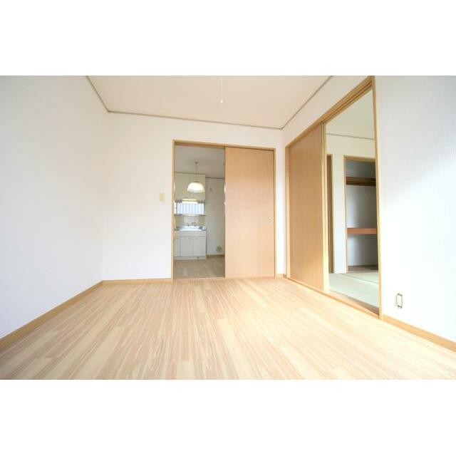 フェニックス渡辺の居間写真