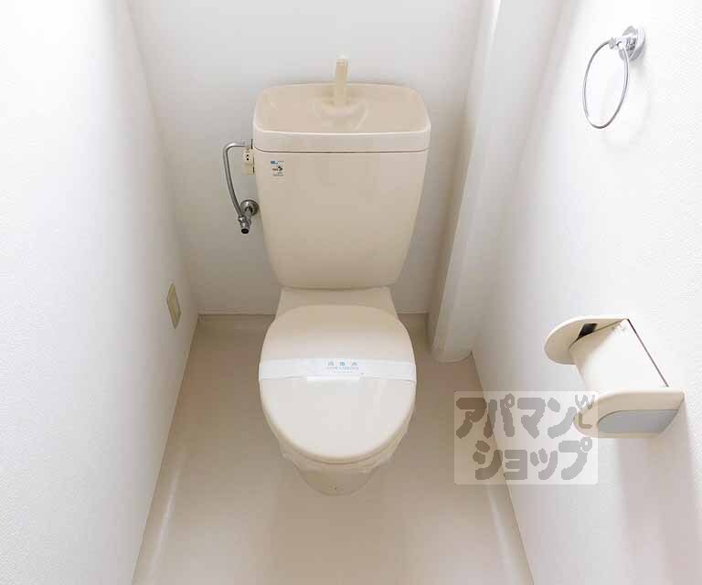 トイレ　広いトイレです