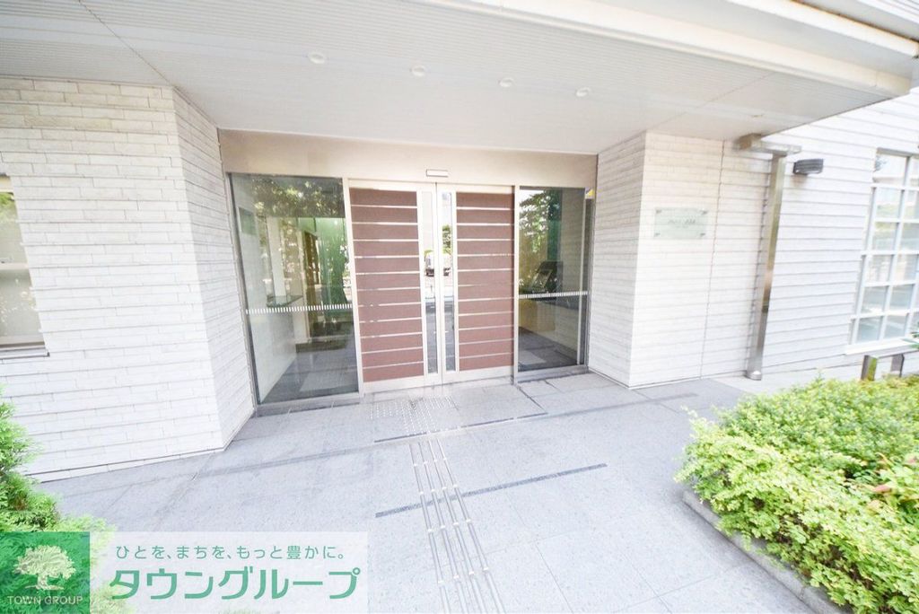 エントランス　お問合せは(株)タウンハウジングレジデンス事業部【03-…