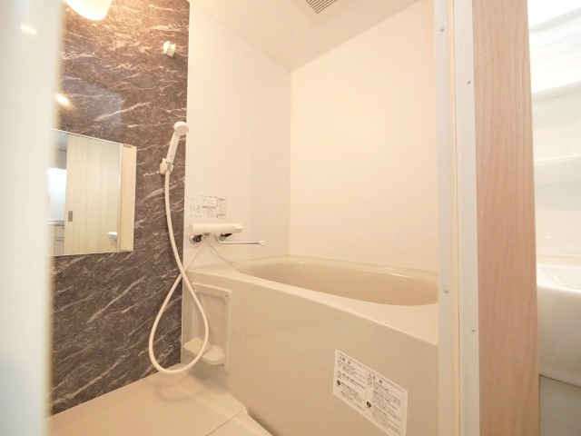 バス・シャワールーム　※同シリーズタイプのお部屋です。