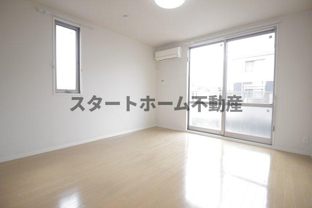 居室・リビング　ゆったりとした居間です