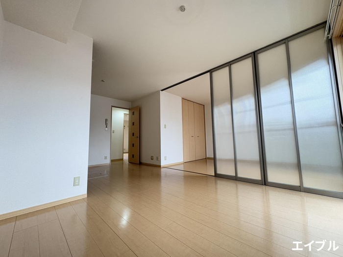居室・リビング　別号室のお部屋です。