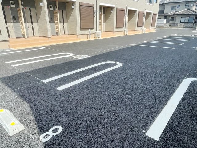 駐車場　敷地内駐車場も募集しております