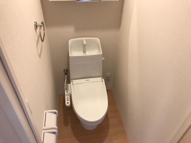 トイレ　シャワー付トイレ