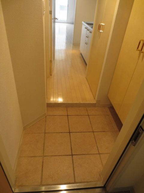 玄関　別号室　参考写真