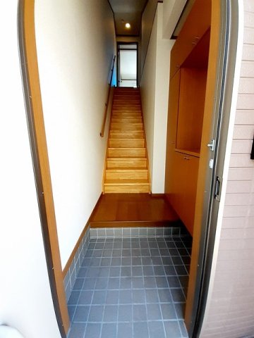 玄関　収納もある玄関です