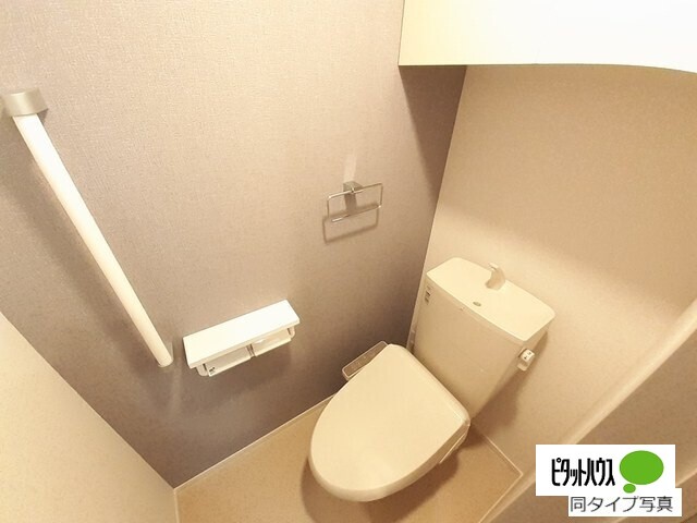 トイレ　完成予定物件と同タイプ