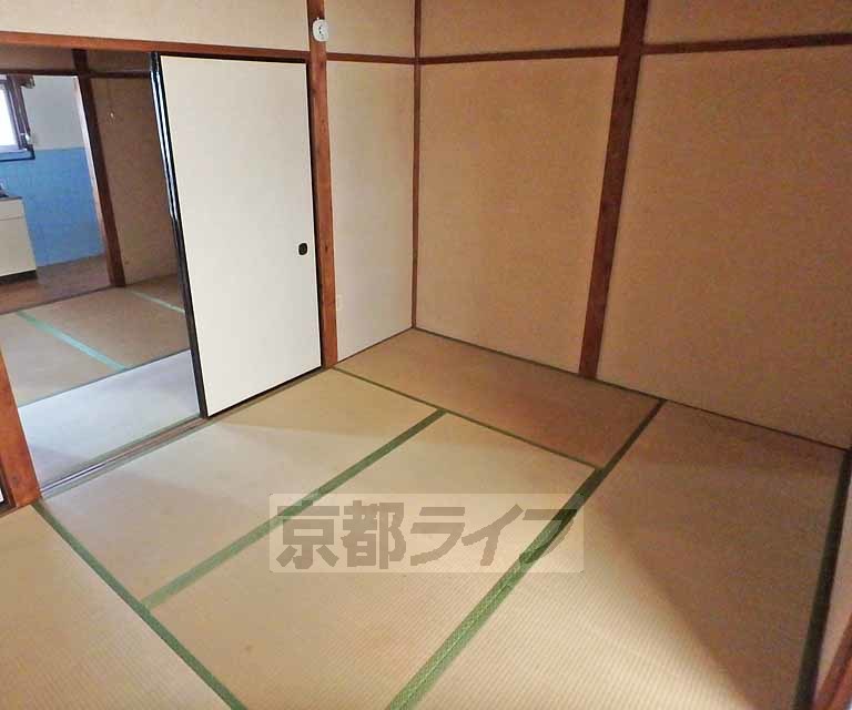 居室・リビング　素足でくつろげる畳のお部屋