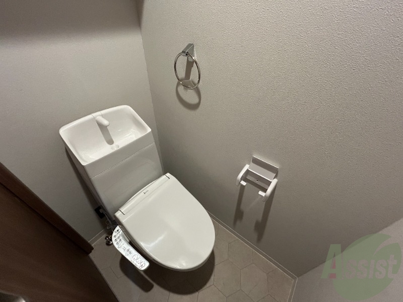 トイレ　トイレは清潔感があり安心して使用できそうです。