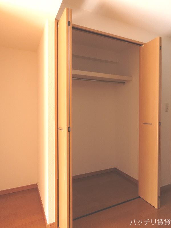 収納　同マンション別号室の画像。現況を優先いたします。