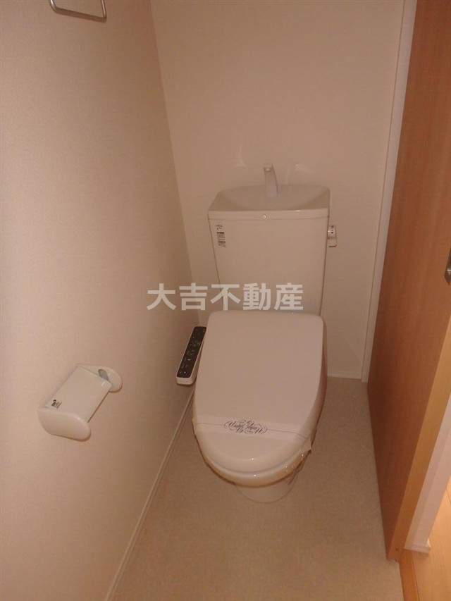 トイレ　※別部屋の写真です