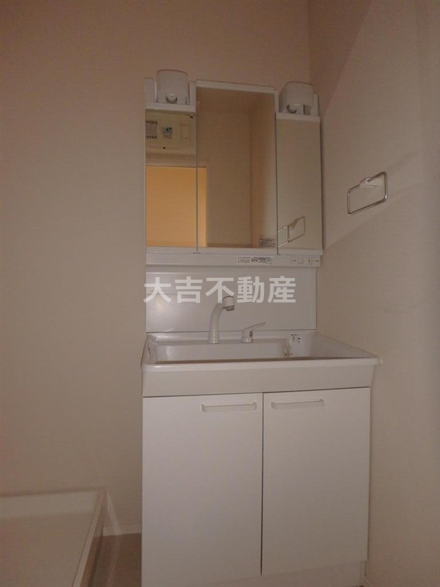 洗面設備　※別部屋の写真です