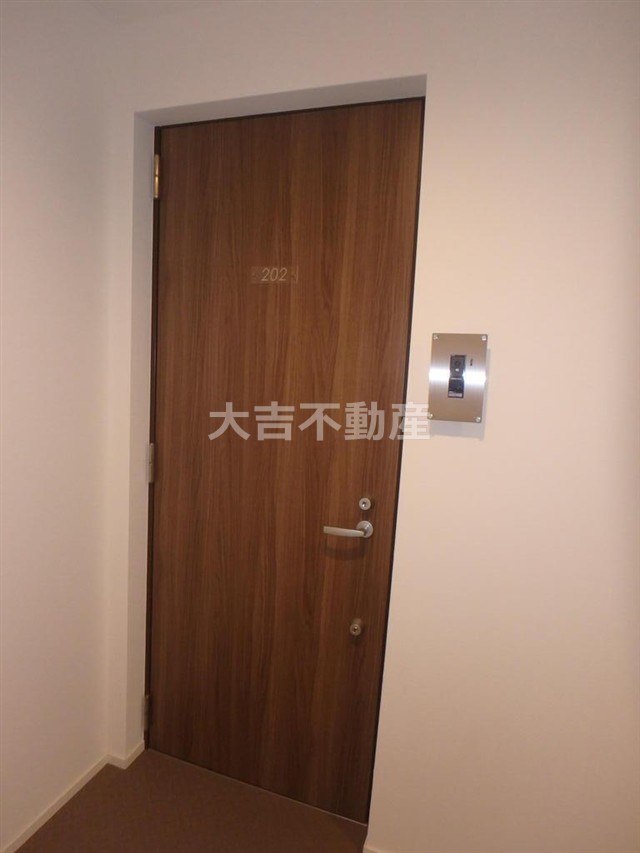 玄関　※別部屋の写真です