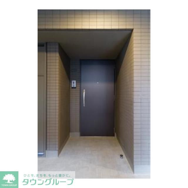 玄関　※写真は同タイプ住戸です。