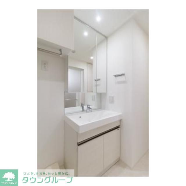 洗面設備　※写真は同タイプ住戸です。