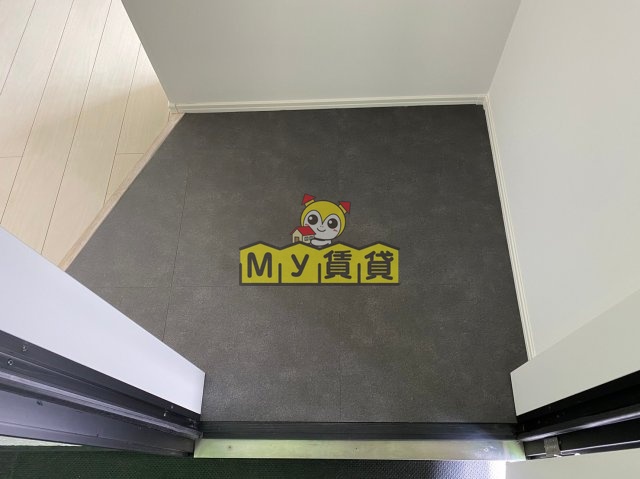 玄関　クラスティーネ中村町