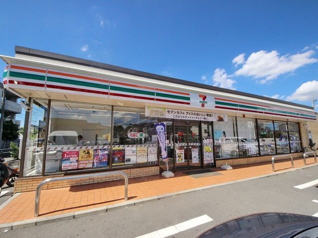 コンビニ　セブンイレブン東村山恩多町3丁目店（コンビニ）まで108m