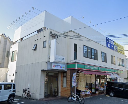 コンビニ　ローソン 南海岸和田駅前店（コンビニ）まで908m