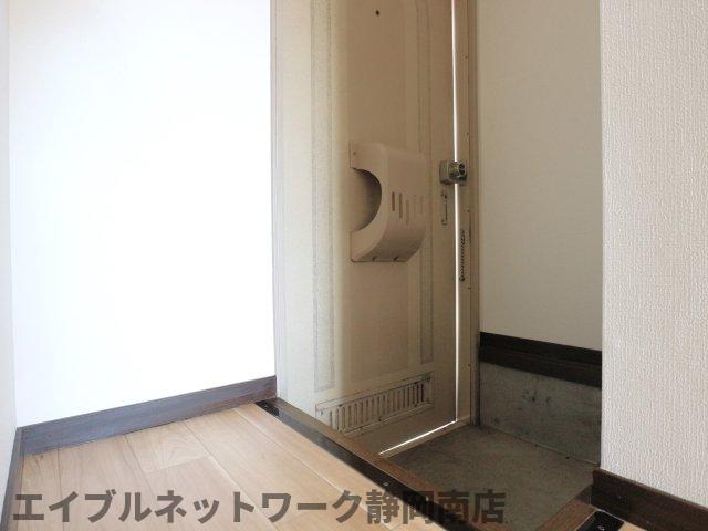 玄関　ゆったりとした玄関です