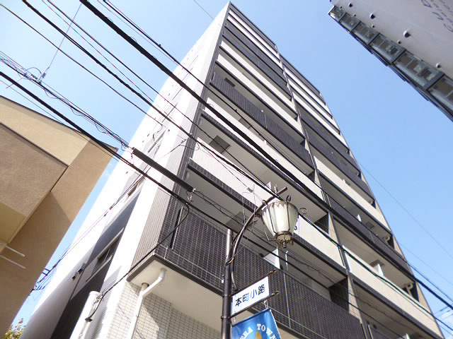 東京都渋谷区本町１（マンション）の賃貸物件の外観
