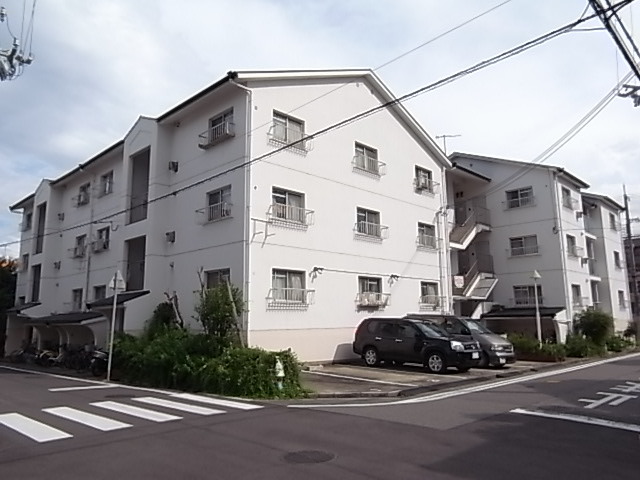 神戸市垂水区馬場通のマンションの建物外観