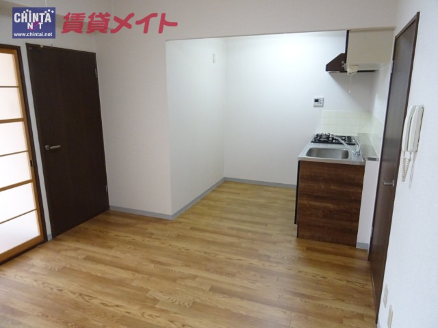 【松阪市久保町のマンションのその他】