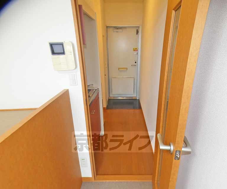 その他部屋・スペース　明るい廊下です
