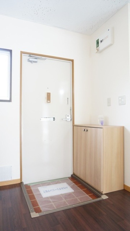 玄関　図面と現状に相違がある場合には現状を優先