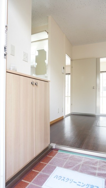 玄関　図面と現状に相違がある場合には現状を優先