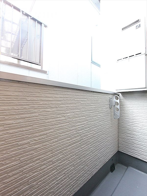 バルコニー　バルコニー