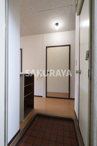 玄関　2025年2月撮影。