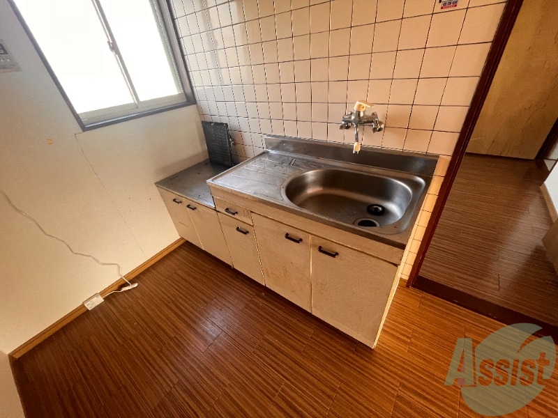 キッチン　キッチンはシンクも広く使い勝手が良さそうです。