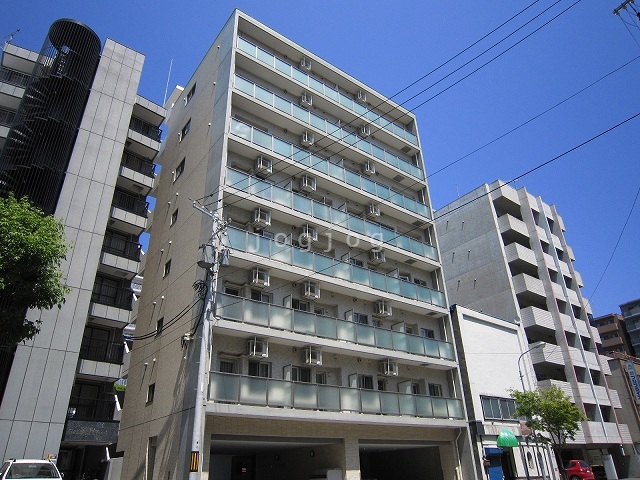 【ピュア東彩館の建物外観】