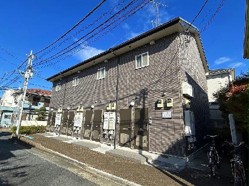 【レオパレス学園町ハイツの建物外観】