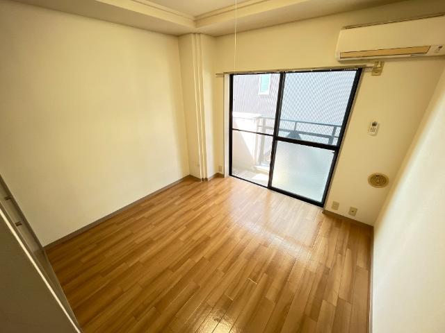 居室・リビング　洋室