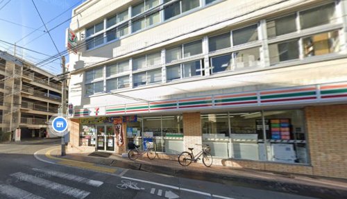 コンビニ　セブンイレブン 高松中央町店（コンビニ）まで807m