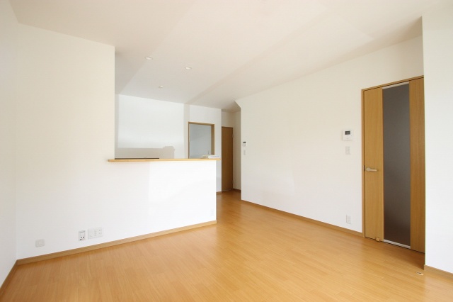 居室・リビング　写真は別号室のものです。