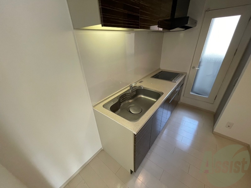 キッチン　こちらはキッチン。調理スペースもあり使いやすそうです。