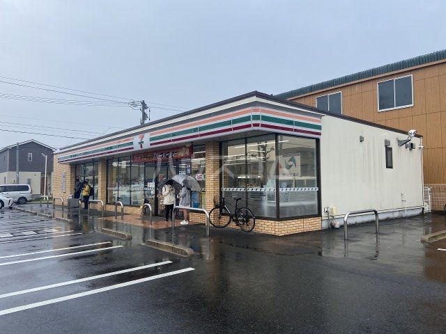 コンビニ　セブンイレブン 名古屋中花町店（コンビニ）まで333m