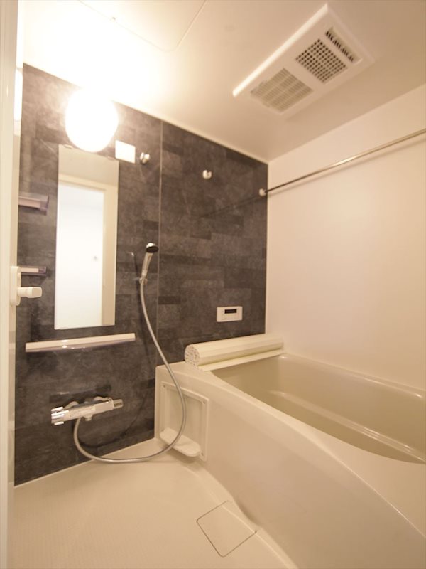 バス・シャワールーム　追い焚き浴室暖房乾燥機能付バス