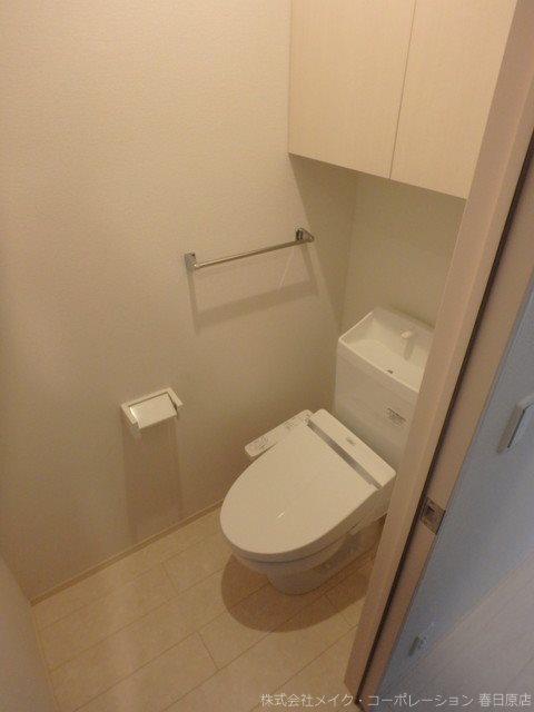 トイレ　写真は同型タイプ