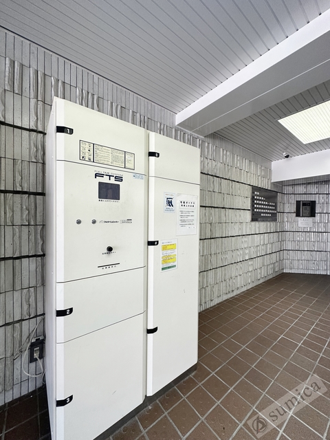 エントランス　便利な宅配ボックスを完備！！