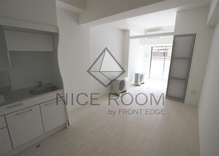 居室・リビング　SERENiTE堺筋本町SUD　洋室