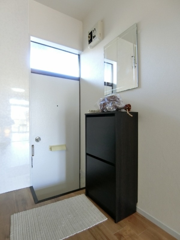 玄関　図面と現状に相違がある場合には現状を優先