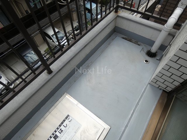 バルコニー　サンパレス府中宮西パート1