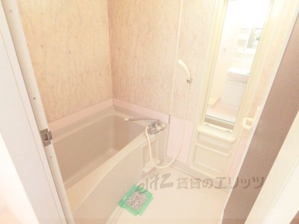 バス・シャワールーム　風呂