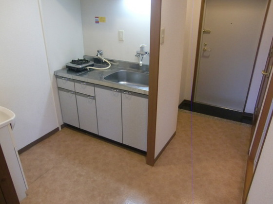 キッチン　※別部屋の写真です